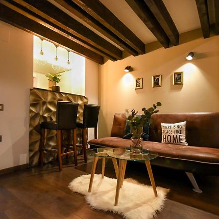 Central Comfort - Duplex-Style Studios On Regina Elisabeta Bukares Bagian luar foto