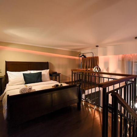 Central Comfort - Duplex-Style Studios On Regina Elisabeta Bukares Bagian luar foto