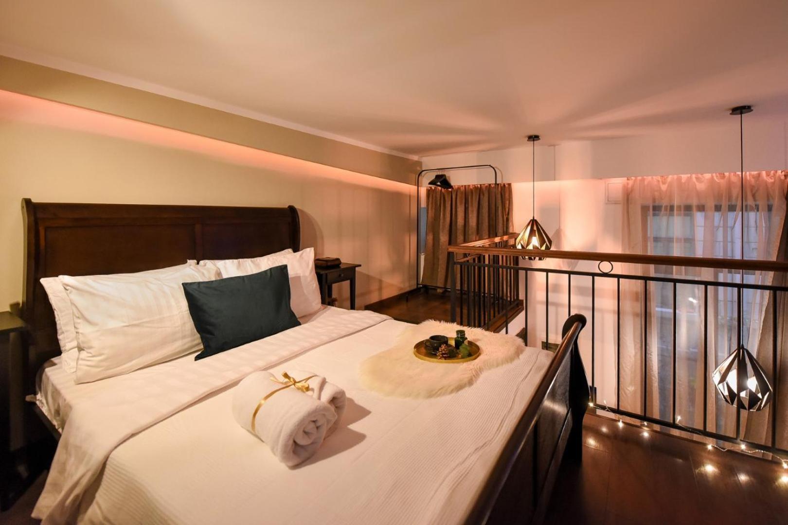 Central Comfort - Duplex-Style Studios On Regina Elisabeta Bukares Ruang foto