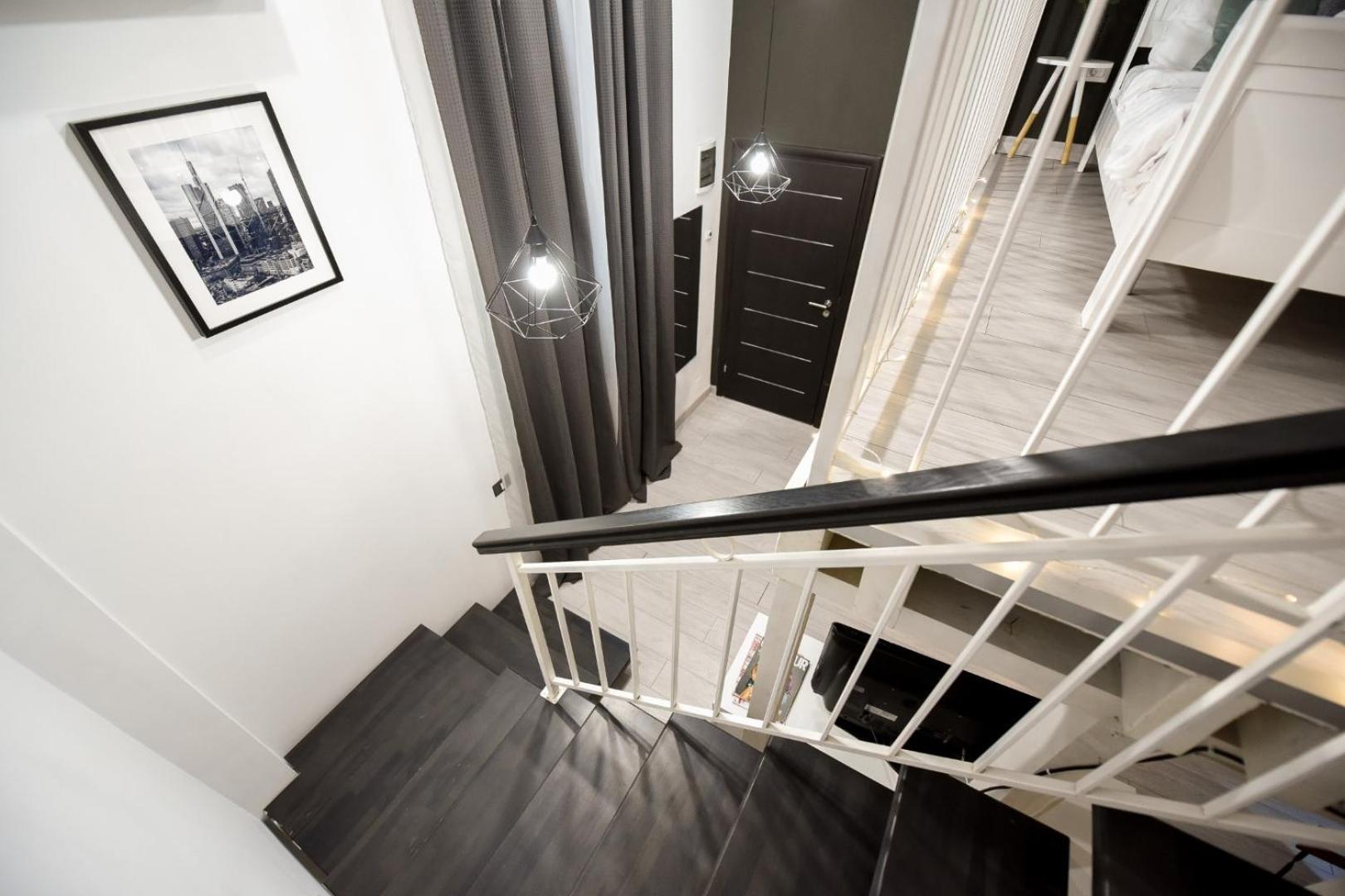 Central Comfort - Duplex-Style Studios On Regina Elisabeta Bukares Ruang foto