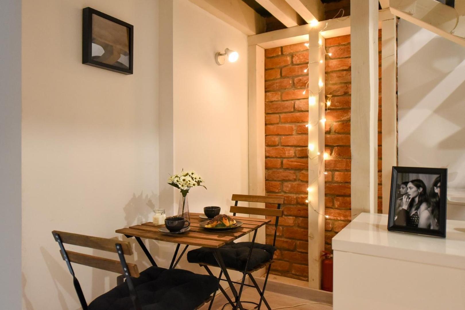 Central Comfort - Duplex-Style Studios On Regina Elisabeta Bukares Ruang foto