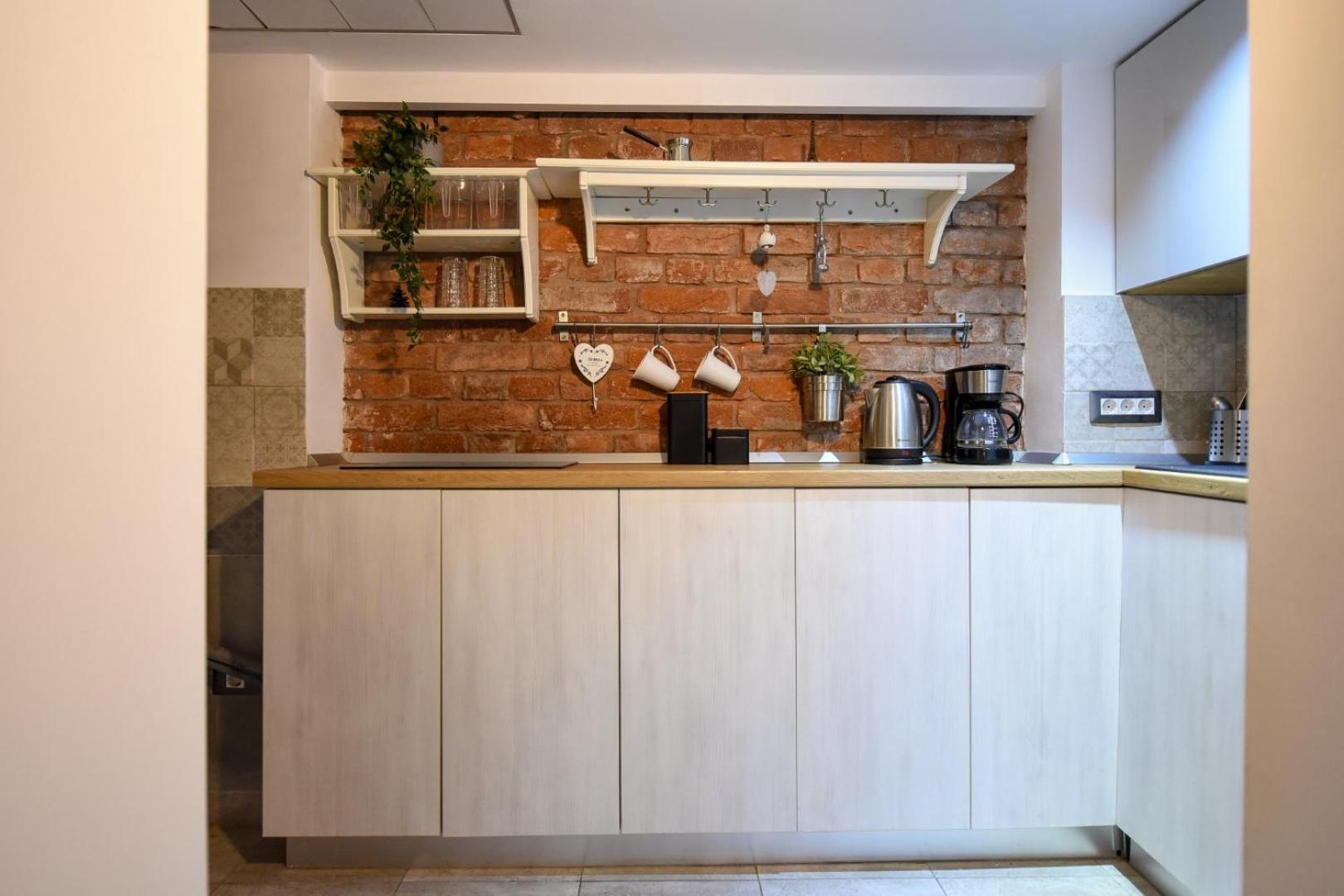 Central Comfort - Duplex-Style Studios On Regina Elisabeta Bukares Ruang foto