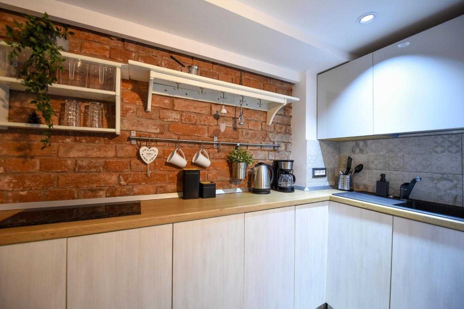 Central Comfort - Duplex-Style Studios On Regina Elisabeta Bukares Ruang foto