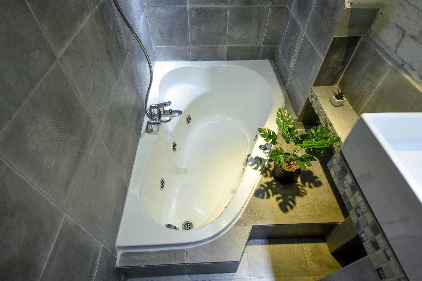 Central Comfort - Duplex-Style Studios On Regina Elisabeta Bukares Ruang foto